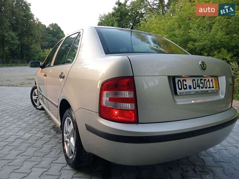 Седан Skoda Fabia 2005 в Тернополі