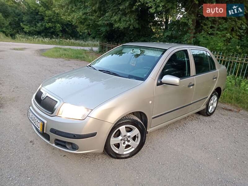 Седан Skoda Fabia 2005 в Тернополі