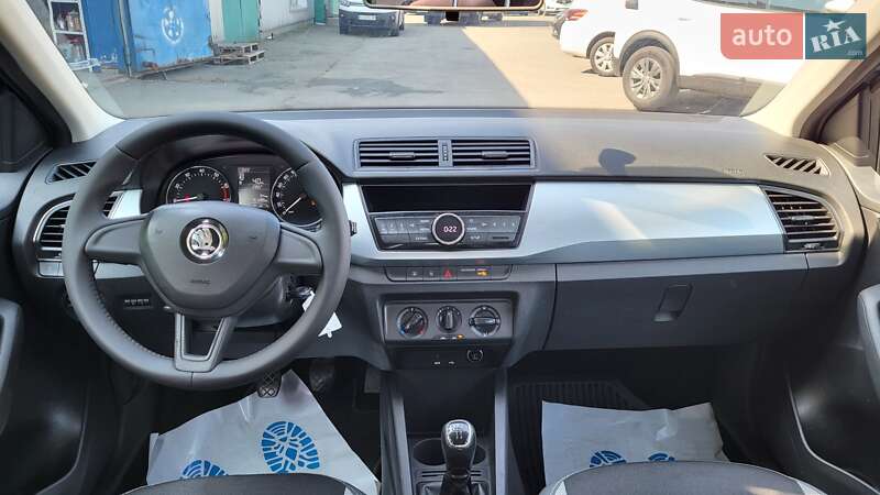 Хэтчбек Skoda Fabia 2017 в Киеве
