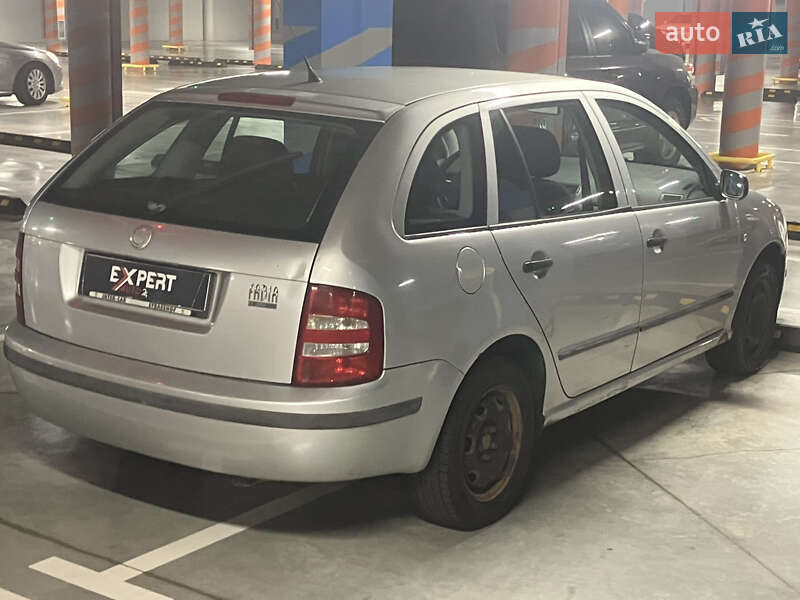 Універсал Skoda Fabia 2003 в Львові