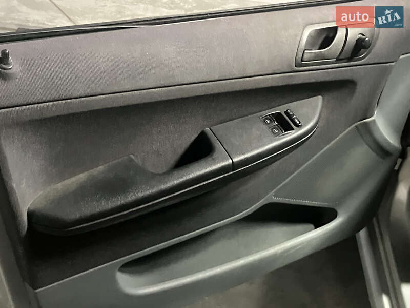 Універсал Skoda Fabia 2003 в Львові