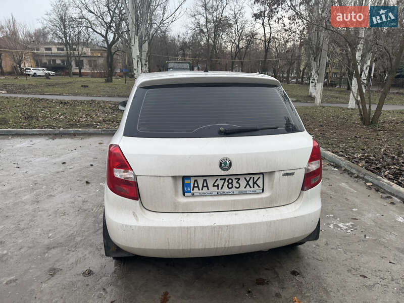Хэтчбек Skoda Fabia 2011 в Краматорске фото 3 Хэтчбек Skoda Fabia 2011 в Краматорске