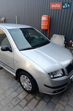 Седан Skoda Fabia 2007 в 