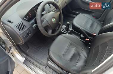 Седан Skoda Fabia 2007 в 