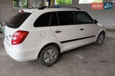 Универсал Skoda Fabia 2010 в 