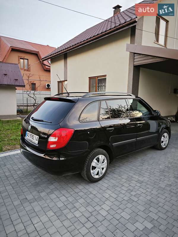 Универсал Skoda Fabia 2009 в Тячеве