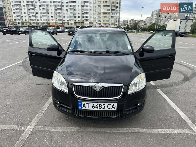 Універсал Skoda Fabia 2009 в Івано-Франківську