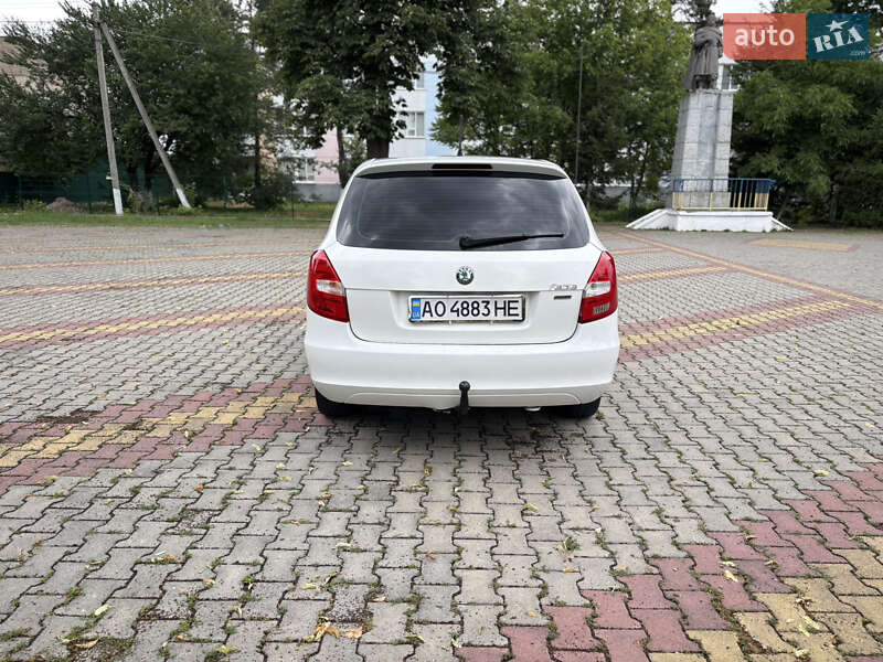 Универсал Skoda Fabia 2011 в Солотвине