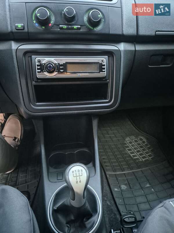 Хэтчбек Skoda Fabia 2008 в Броварах