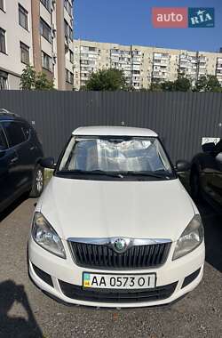 Хетчбек Skoda Fabia 2011 в Києві