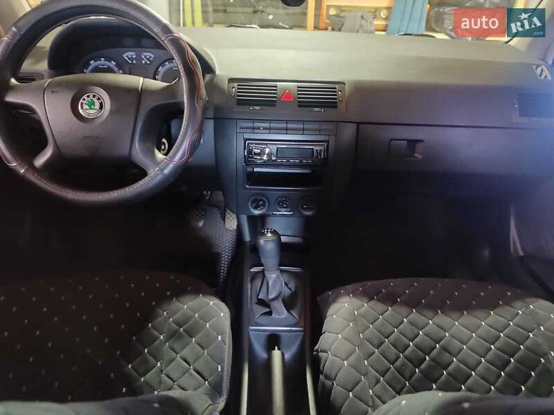 Хэтчбек Skoda Fabia 2007 в Переяславе