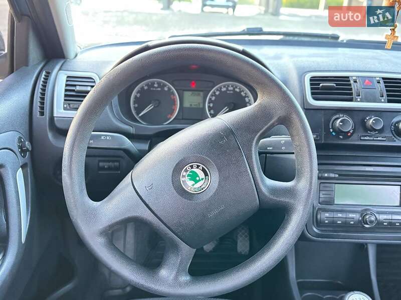 Хэтчбек Skoda Fabia 2007 в Львове