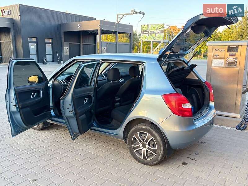 Хэтчбек Skoda Fabia 2007 в Львове