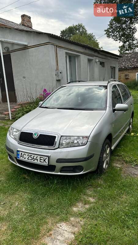 Універсал Skoda Fabia 2004 в Луцьку