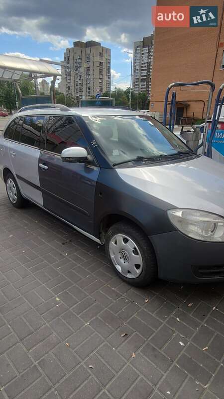 Універсал Skoda Fabia 2008 в Києві