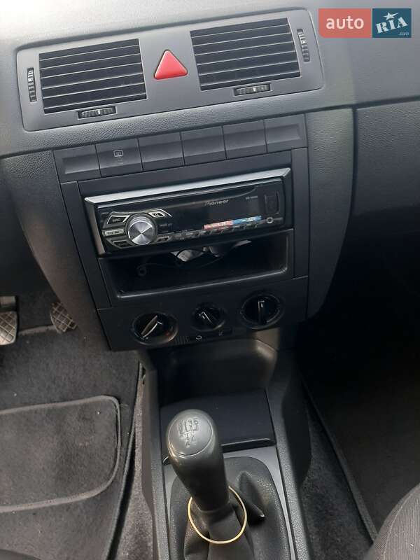 Седан Skoda Fabia 2006 в Хмельницькому фото 11 Седан Skoda Fabia 2006 в Хмельницькому