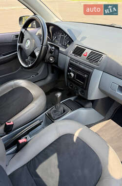 Универсал Skoda Fabia 2004 в 