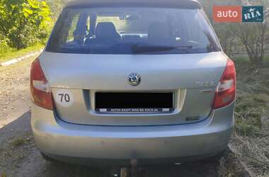 Хэтчбек Skoda Fabia 2011 в Львове