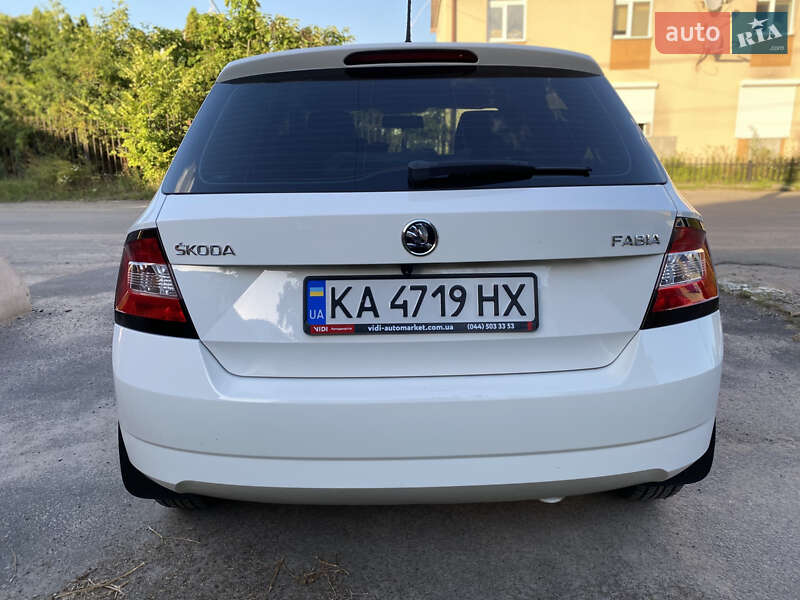 Хетчбек Skoda Fabia 2016 в Києві