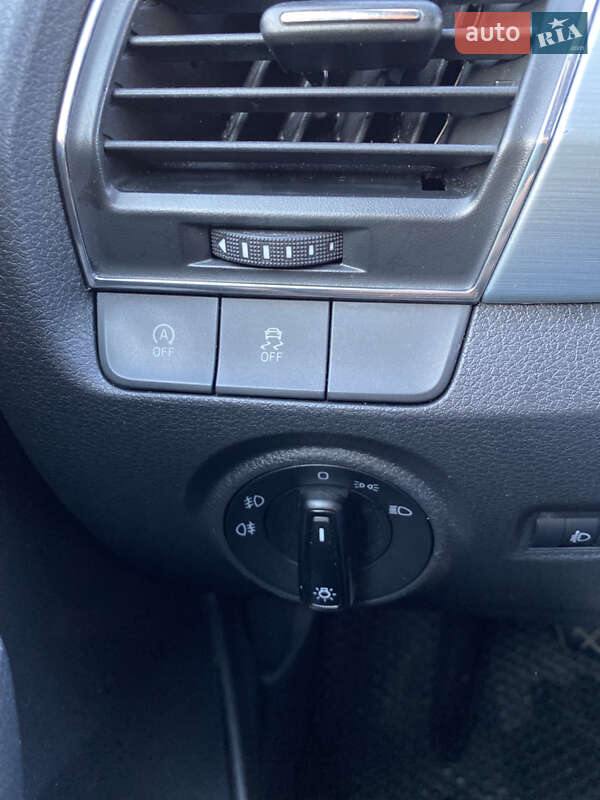 Хетчбек Skoda Fabia 2016 в Києві