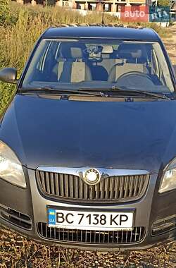 Хетчбек Skoda Fabia 2010 в Городку
