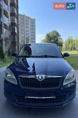 Хэтчбек Skoda Fabia 2014 в Чернигове