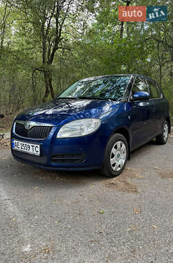 Хэтчбек Skoda Fabia 2007 в Днепре