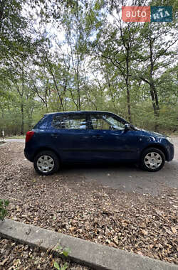 Хэтчбек Skoda Fabia 2007 в 