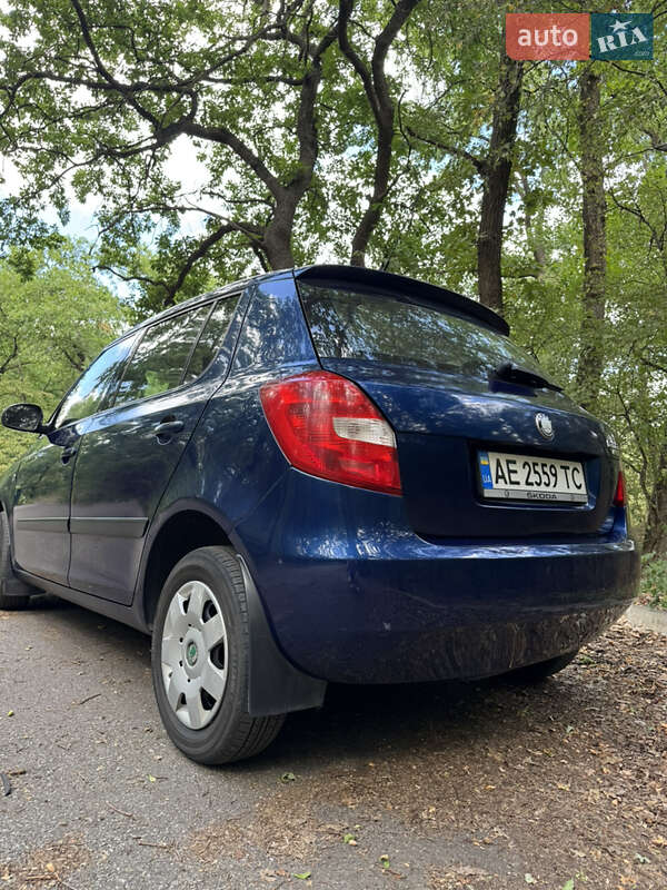 Хэтчбек Skoda Fabia 2007 в Днепре