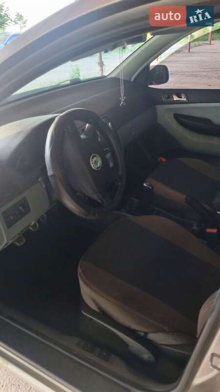 Универсал Skoda Fabia 2002 в Черновцах фото 2 Универсал Skoda Fabia 2002 в Черновцах