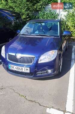 Универсал Skoda Fabia 2008 в Ровно