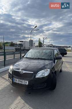 Хэтчбек Skoda Fabia 2010 в Киеве