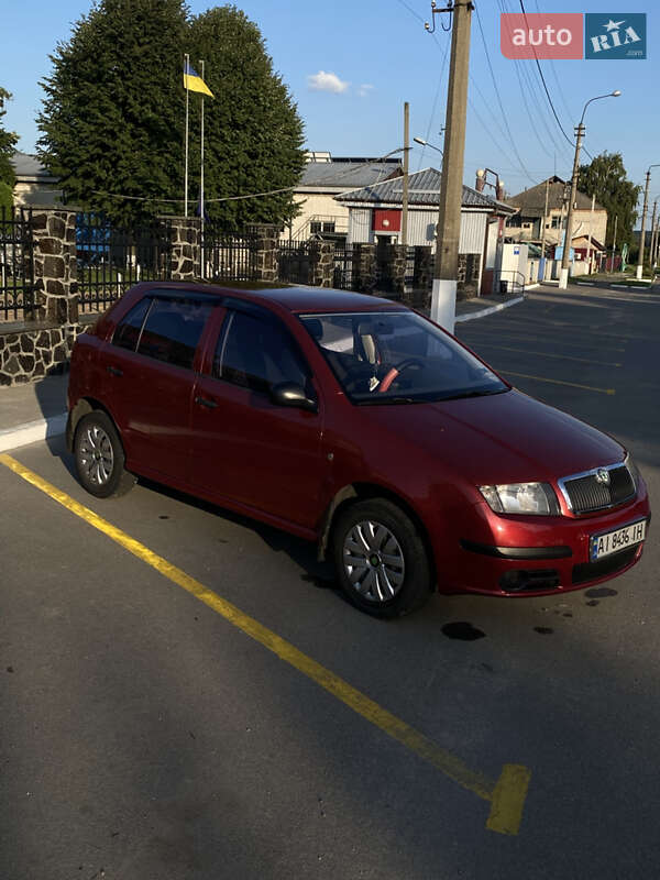 Хэтчбек Skoda Fabia 2006 в Вишневом фото 3 Хэтчбек Skoda Fabia 2006 в Вишневом