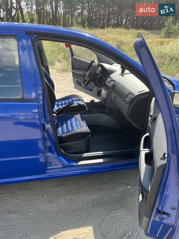 Хетчбек Skoda Fabia 2002 в Павлограді