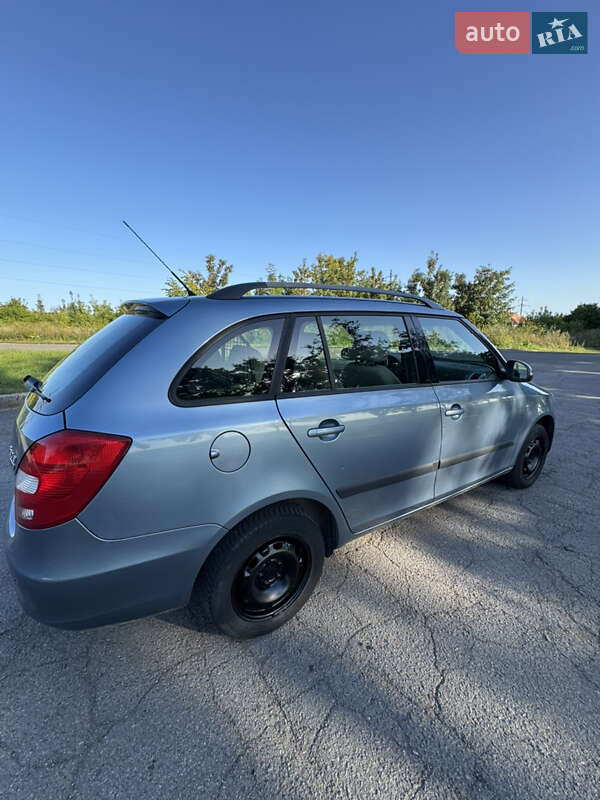 Универсал Skoda Fabia 2009 в Луцке