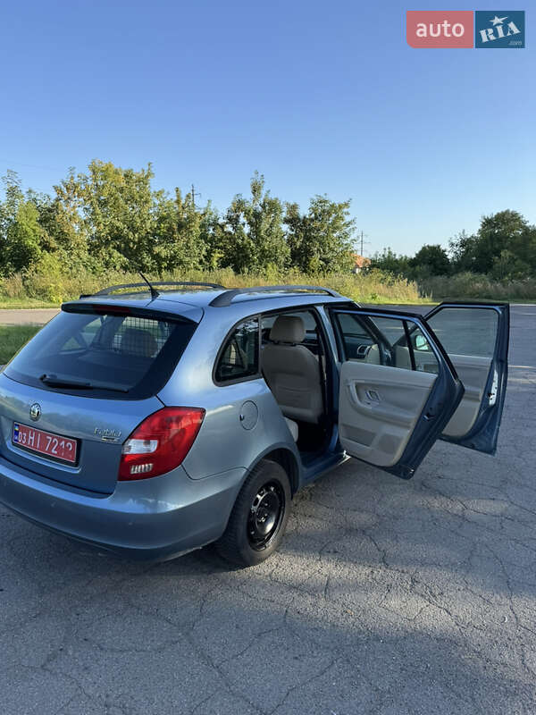 Универсал Skoda Fabia 2009 в Луцке