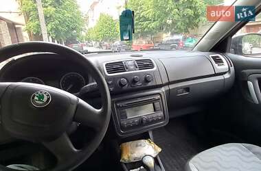 Хетчбек Skoda Fabia 2009 в Чернівцях