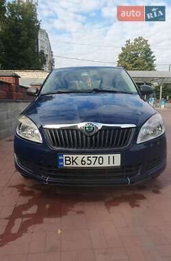 Хэтчбек Skoda Fabia 2010 в Ровно