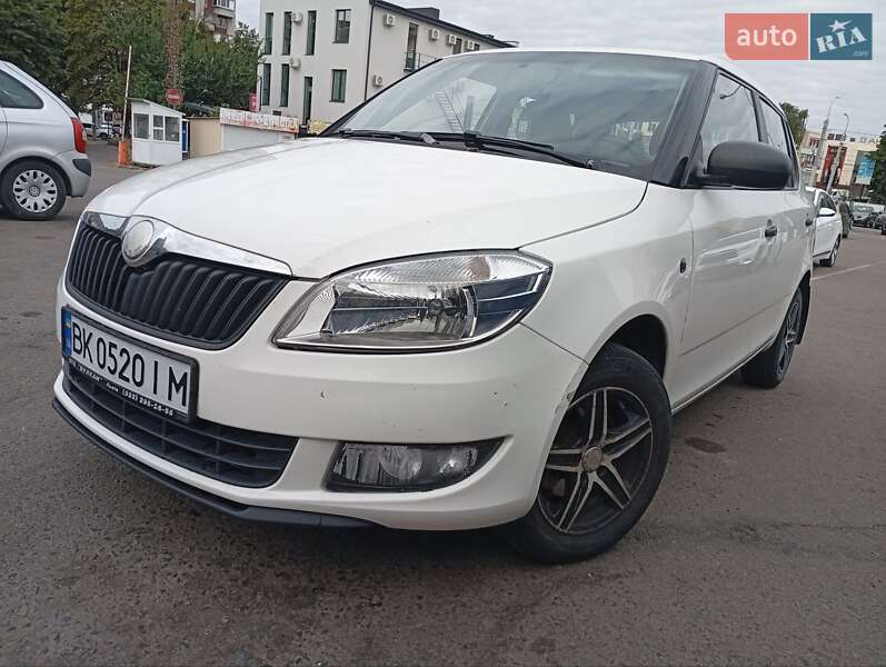 Хэтчбек Skoda Fabia 2011 в Ровно фото 27 Хэтчбек Skoda Fabia 2011 в Ровно