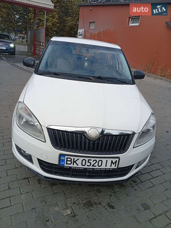 Хэтчбек Skoda Fabia 2011 в Ровно фото 32 Хэтчбек Skoda Fabia 2011 в Ровно