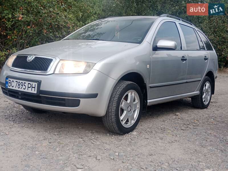 Седан Skoda Fabia 2003 в Трускавці
