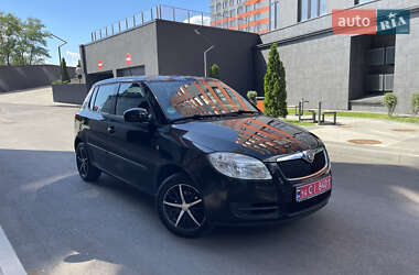 Хетчбек Skoda Fabia 2008 в  фото 13 Хетчбек Skoda Fabia 2008 в