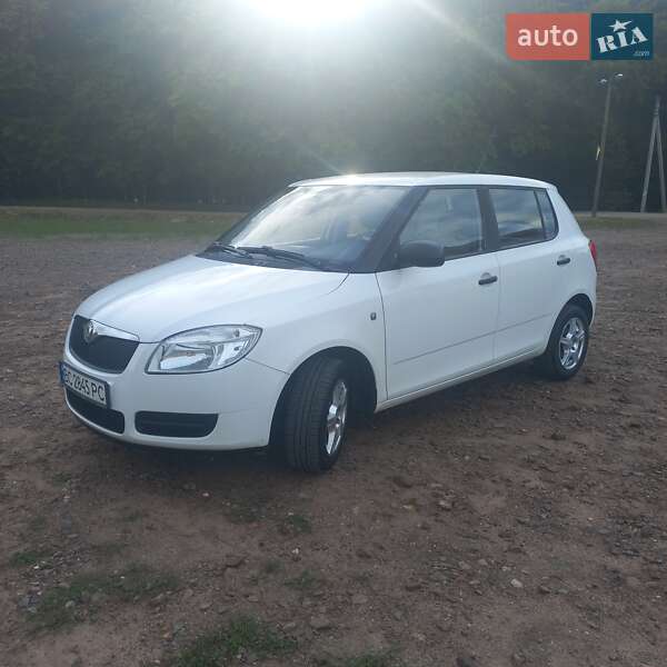 Хетчбек Skoda Fabia 2009 в Львові фото 25 Хетчбек Skoda Fabia 2009 в Львові
