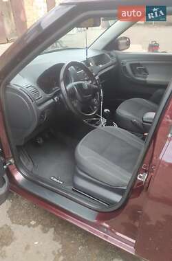Универсал Skoda Fabia 2010 в 