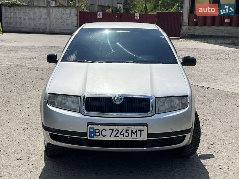 Седан Skoda Fabia 2001 в Кривом Роге