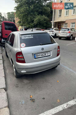 Седан Skoda Fabia 2002 в 