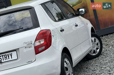 Хэтчбек Skoda Fabia 2009 в 