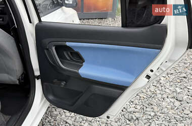 Хэтчбек Skoda Fabia 2009 в 