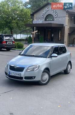 Хэтчбек Skoda Fabia 2009 в Киеве