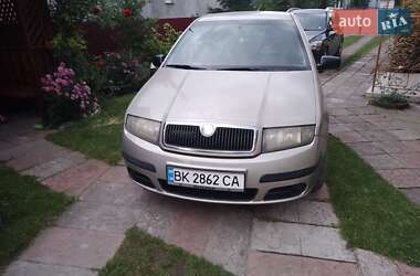 Хэтчбек Skoda Fabia 2005 в Радивилове